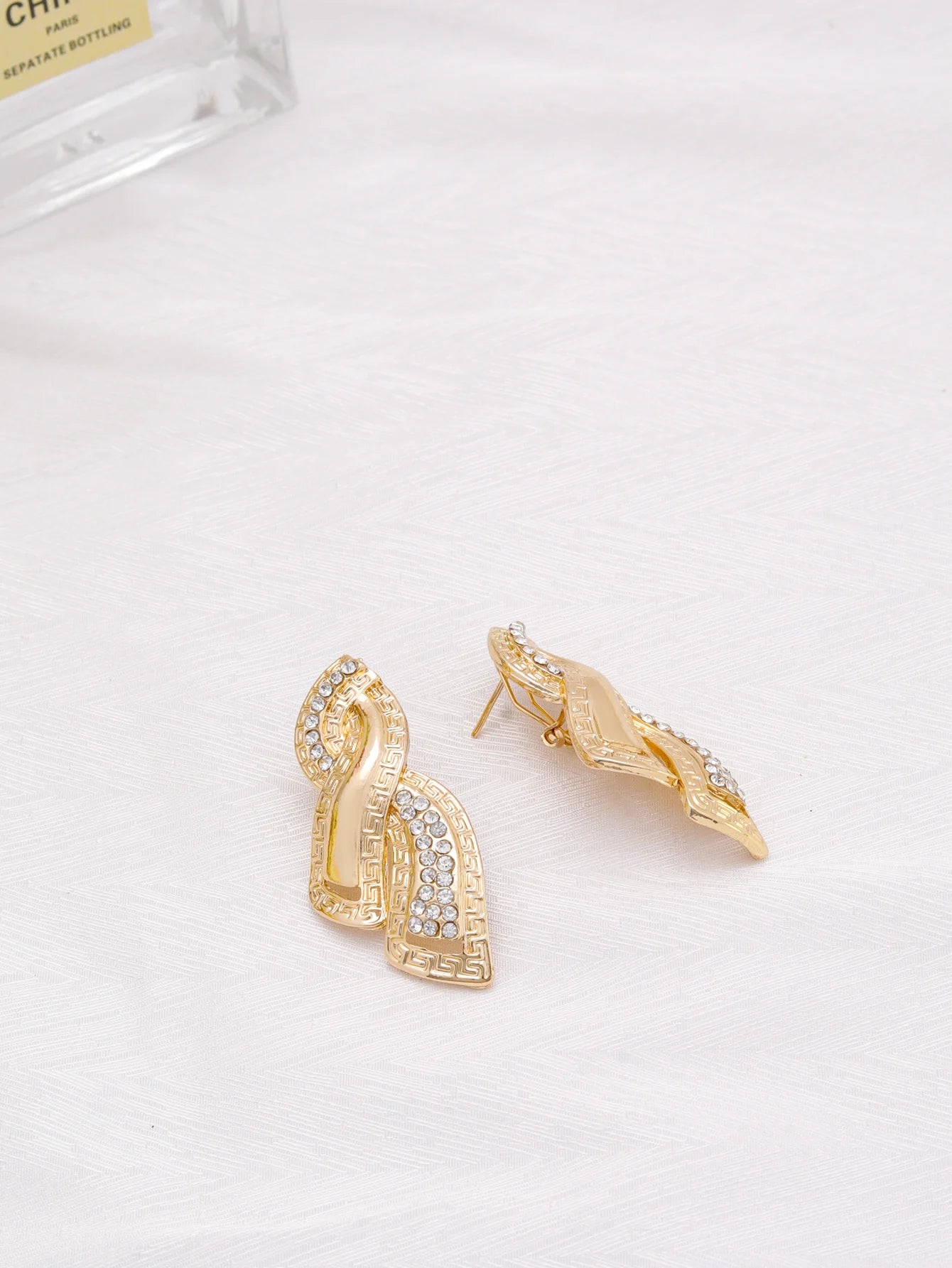 Golden Aura – Gold Color Drop Earrings, Necklace & Bracelet Set