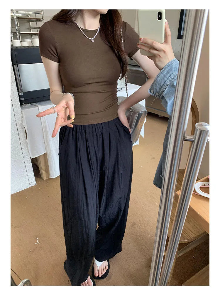 Basic Solid Crop Top Short Sleeve Crewneck Skinny T-shirt: A Whisper of Summer Elegance