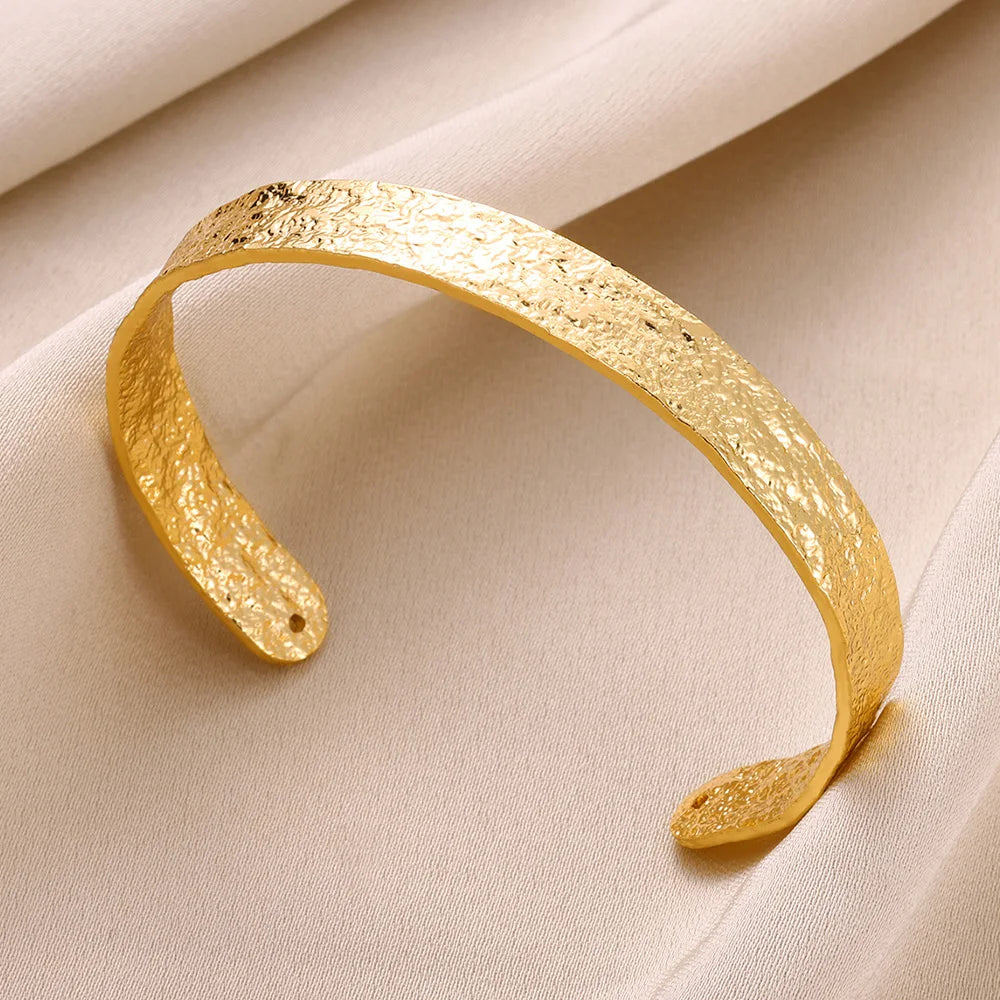 Eternal Radiance – Vintage Irregular Open Cuff Bracelet