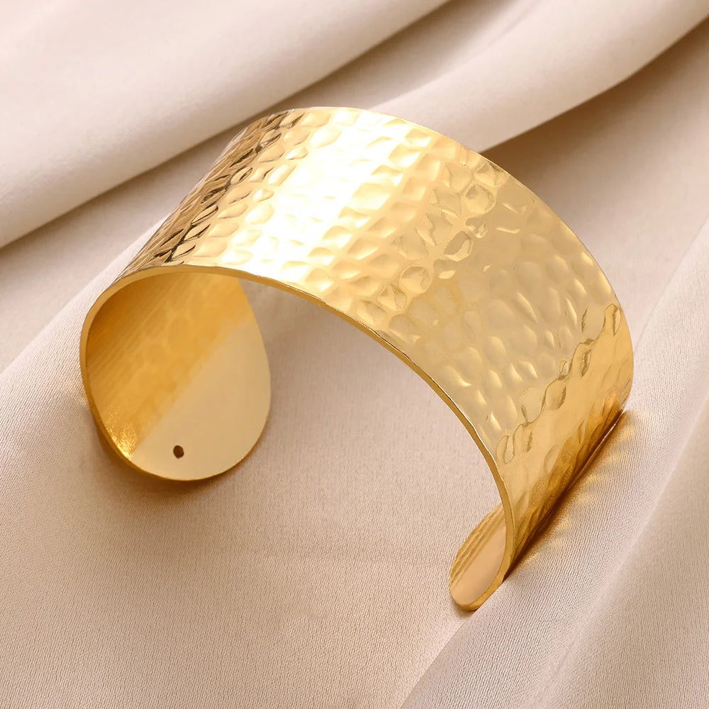 Eternal Radiance – Vintage Irregular Open Cuff Bracelet