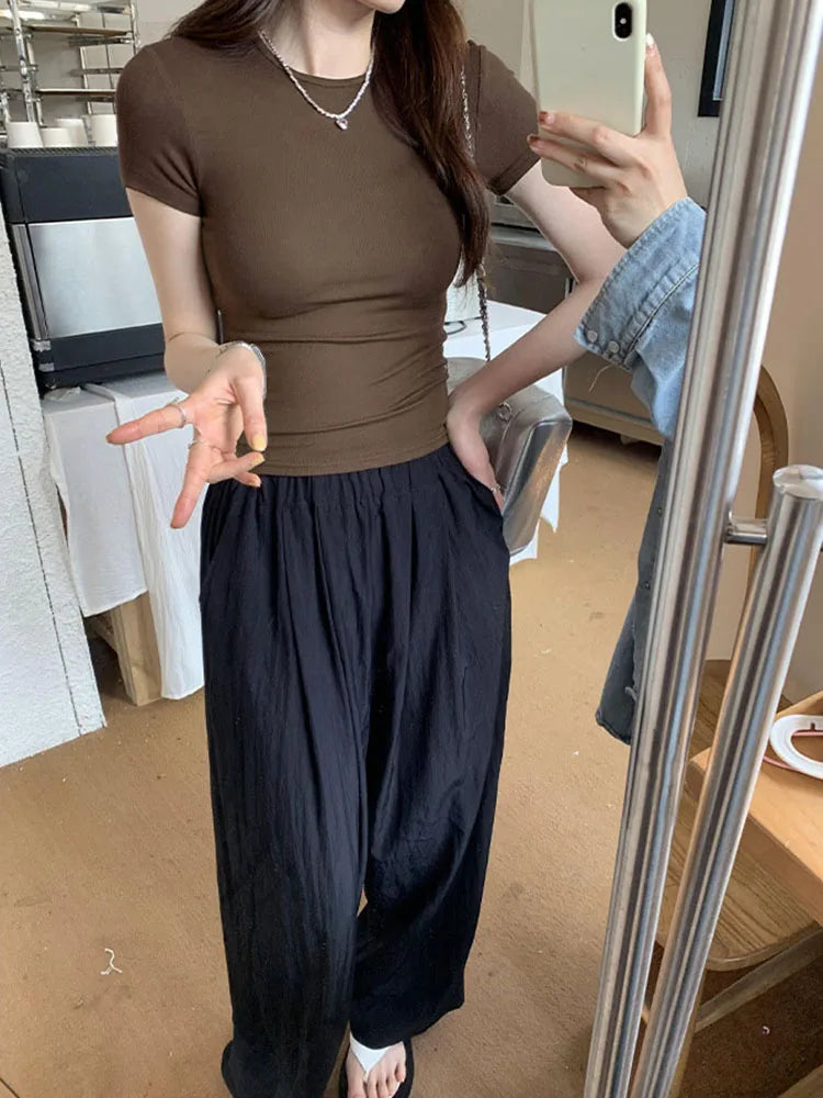 Basic Solid Crop Top Short Sleeve Crewneck Skinny T-shirt: A Whisper of Summer Elegance