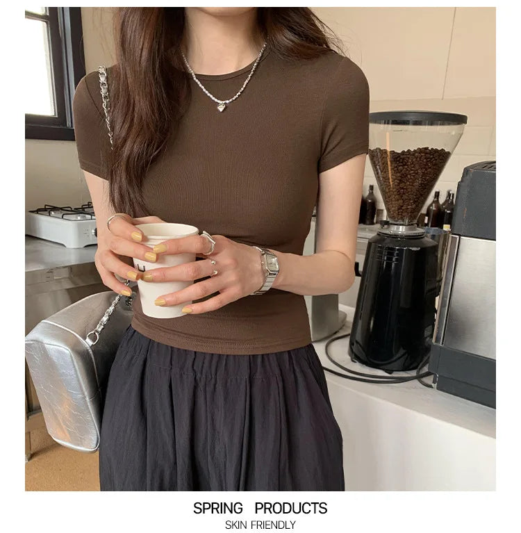 Basic Solid Crop Top Short Sleeve Crewneck Skinny T-shirt: A Whisper of Summer Elegance