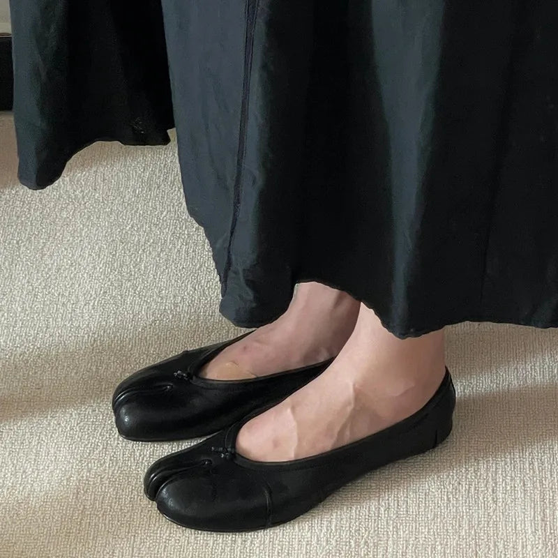 Tabi Ballet Flats – Soft Leather Split Toe Loafers