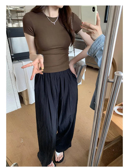 Basic Solid Crop Top Short Sleeve Crewneck Skinny T-shirt: A Whisper of Summer Elegance