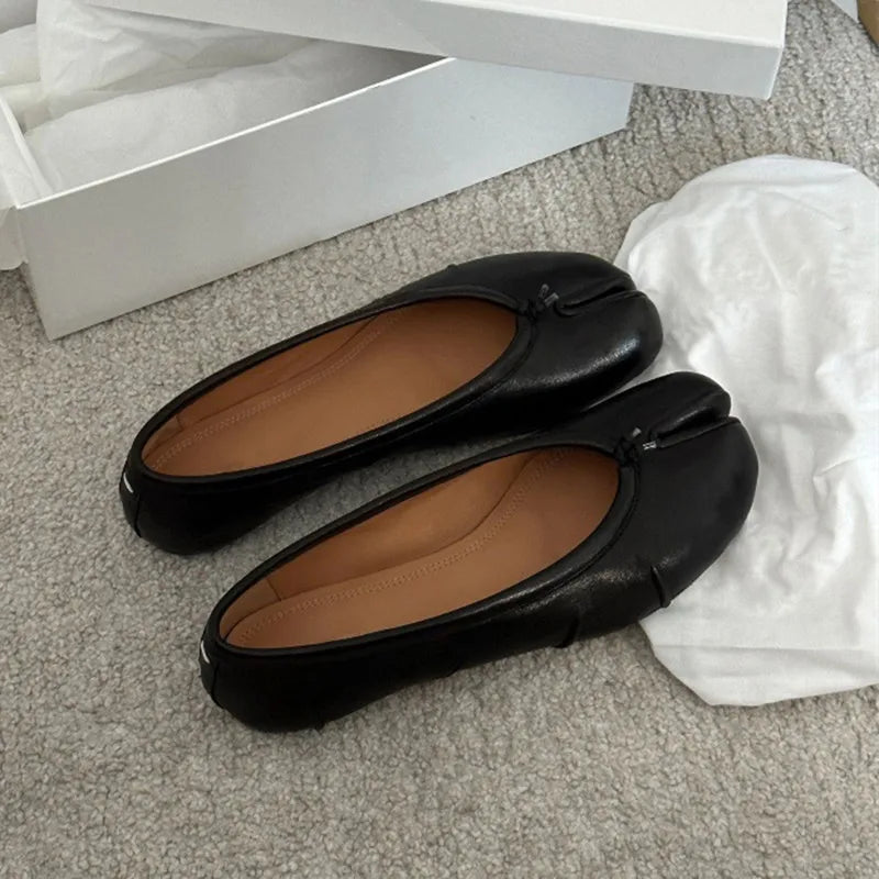 Tabi Ballet Flats – Soft Leather Split Toe Loafers