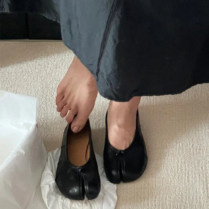 Tabi Ballet Flats – Soft Leather Split Toe Loafers